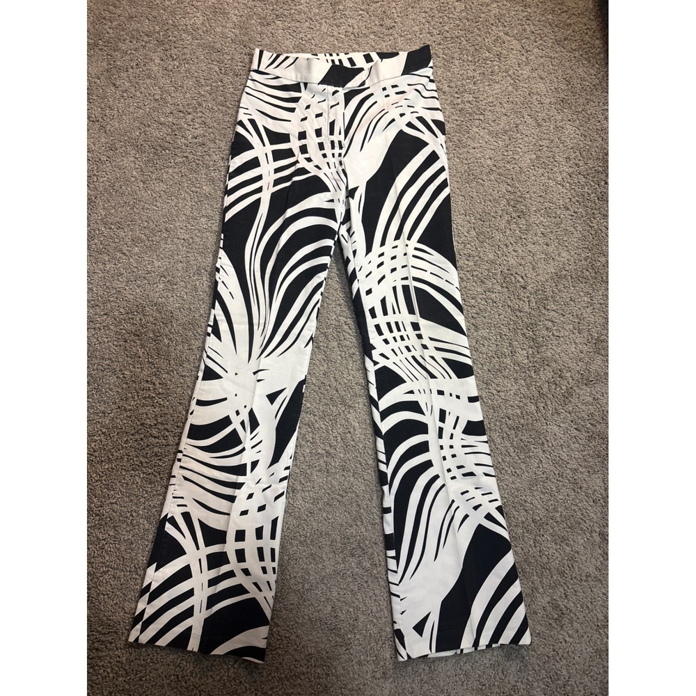 Charlotte Russe Black White Abstract Geometric Swirl Flare Leg Pants